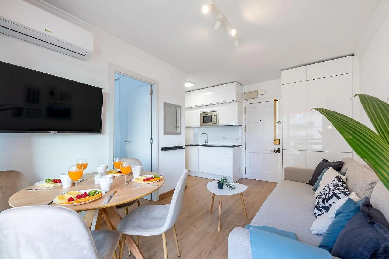 Apartment 797 Holiday Rentals - Luminoso Y Reformado Apartamento Para 2 Benalmádena
