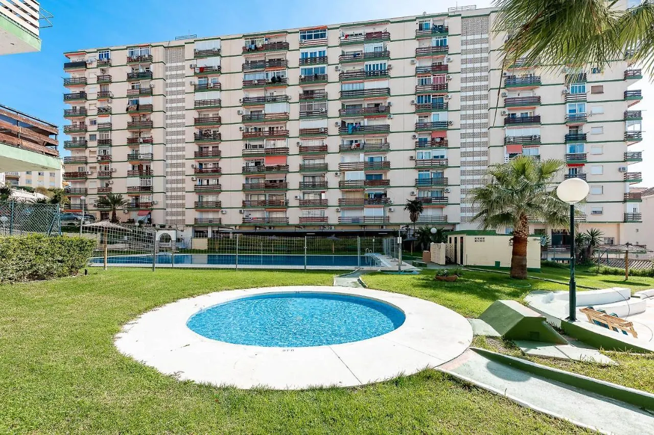 Apartment 797 Holiday Rentals - Luminoso Y Reformado Apartamento Para 2 Benalmádena